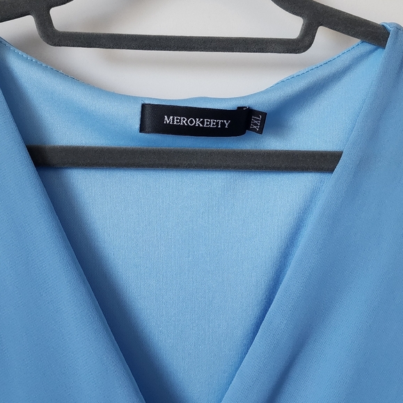 Merokeety Wrap V-Neck Short Sleeve Pleated Midi Dress - Picture 3 of 4